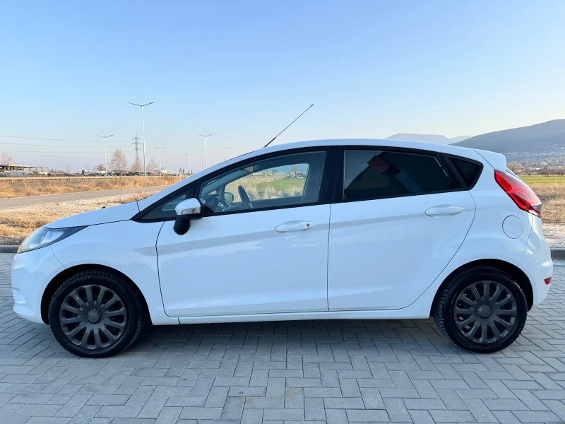 Ford Fiesta 1.4i 92к.с LPG BRC / CAMERA / LED / TEMPOMAT, снимка 4 - Автомобили и джипове - 49028195