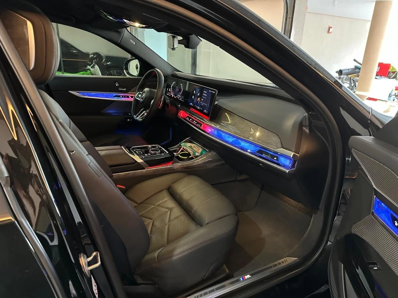 BMW 740 d xDrive M-Sport paket, снимка 9 - Автомобили и джипове - 49194128