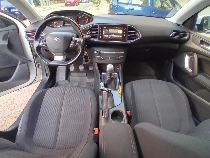 Peugeot 308, снимка 13 - Автомобили и джипове - 51195924