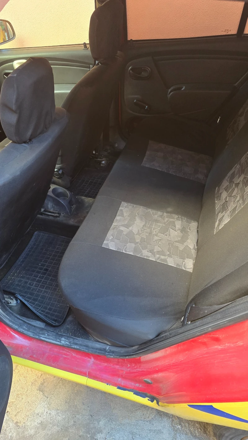 Dacia Sandero 1.2, снимка 6 - Автомобили и джипове - 52950146