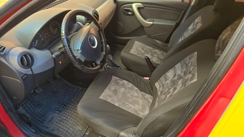 Dacia Sandero 1.2, снимка 7 - Автомобили и джипове - 52950146