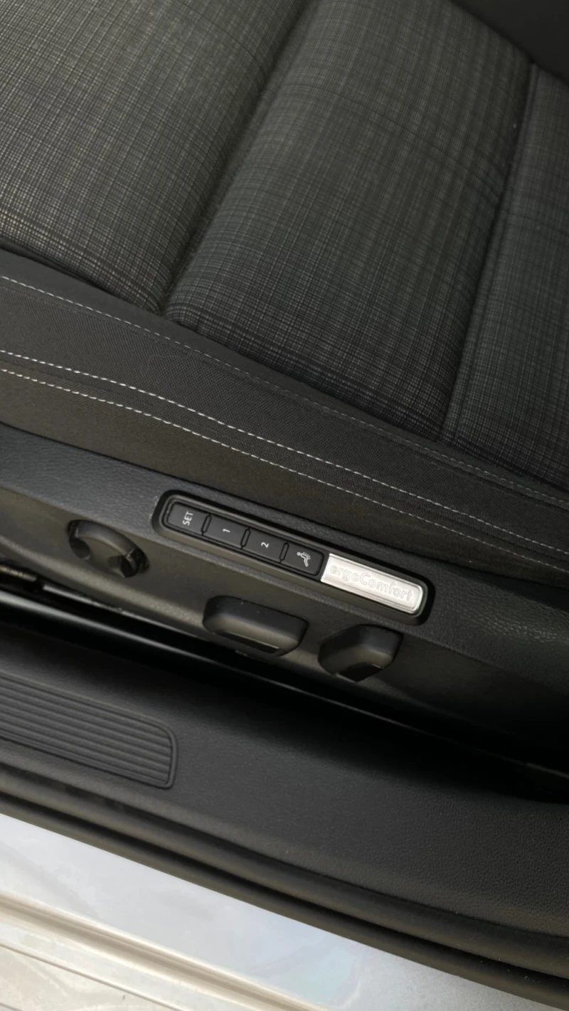 VW Passat, снимка 11 - Автомобили и джипове - 52460527