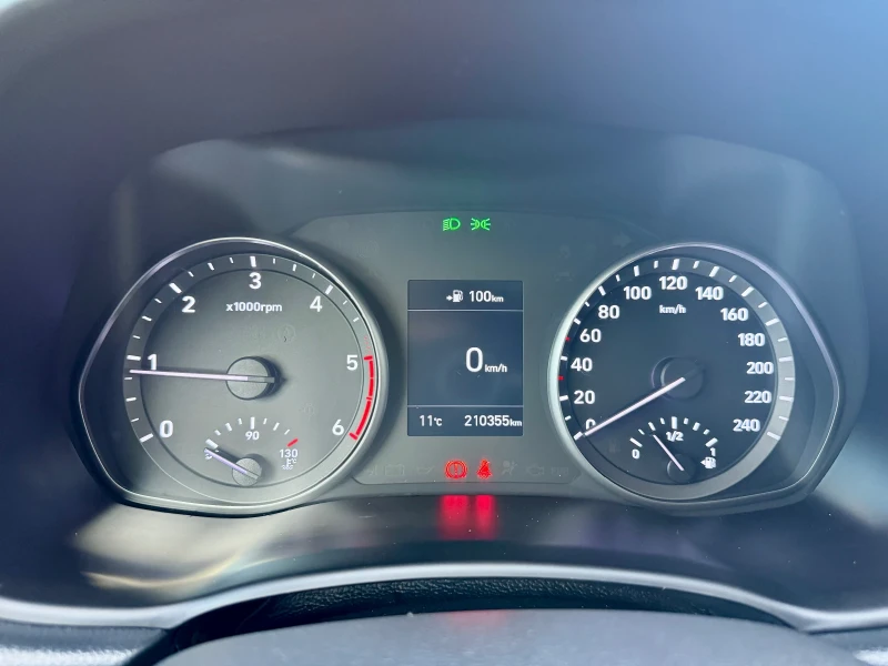 Hyundai I30 1.6D 2018г 110к.с. , снимка 9 - Автомобили и джипове - 52404524