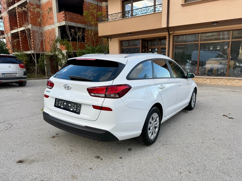 Hyundai I30 1.6D 2018г 110к.с. , снимка 3 - Автомобили и джипове - 52404524