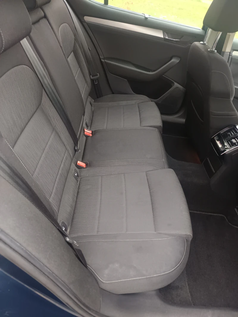 Skoda Superb, снимка 4 - Автомобили и джипове - 52637398