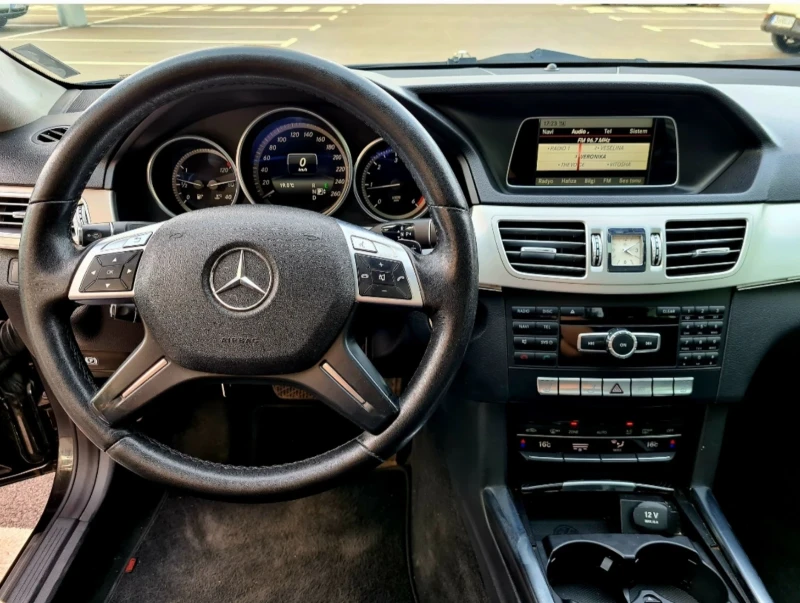 Mercedes-Benz E 200 FACE 7 G TRONIC FULL LED 18 ЦОЛА AMG КОЖА , снимка 13 - Автомобили и джипове - 52697633