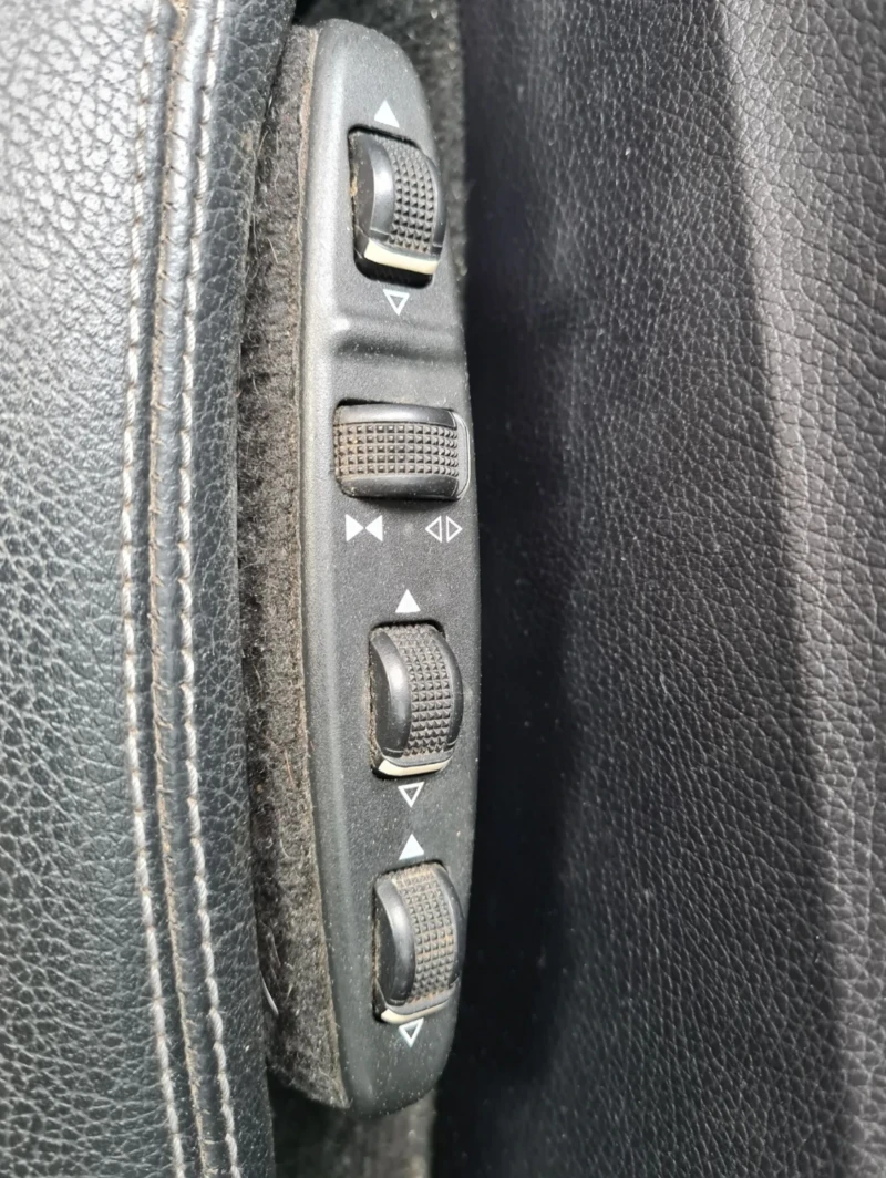 Mercedes-Benz E 200 FACE 7 G TRONIC FULL LED 18 ЦОЛА AMG КОЖА , снимка 10 - Автомобили и джипове - 52697633