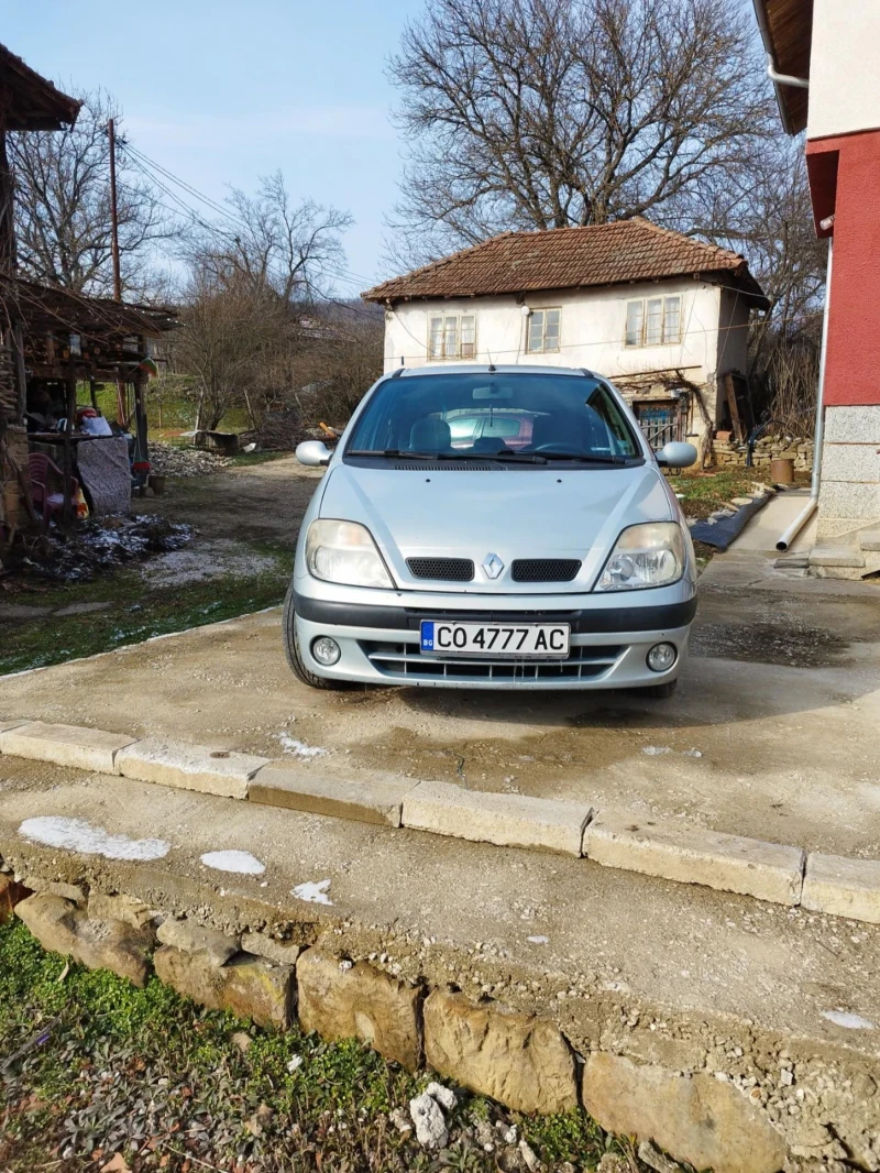 Renault Scenic, снимка 6 - Автомобили и джипове - 53140258