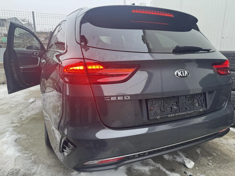 Kia Ceed 1.6CRDI, снимка 9 - Автомобили и джипове - 53242845