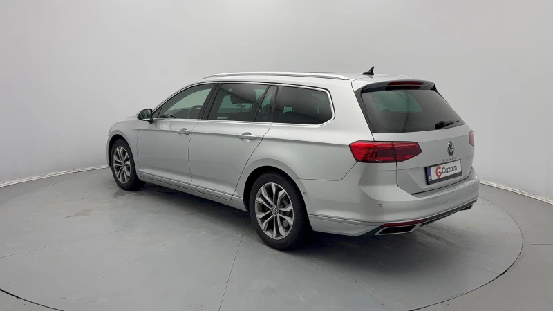 VW Passat, снимка 5 - Автомобили и джипове - 53520239