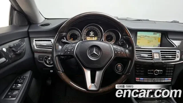 Mercedes-Benz CLS 350, снимка 13 - Автомобили и джипове - 54358894