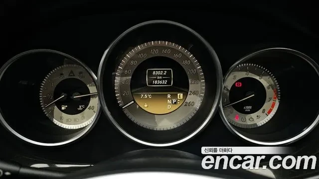 Mercedes-Benz CLS 350, снимка 8 - Автомобили и джипове - 54358894