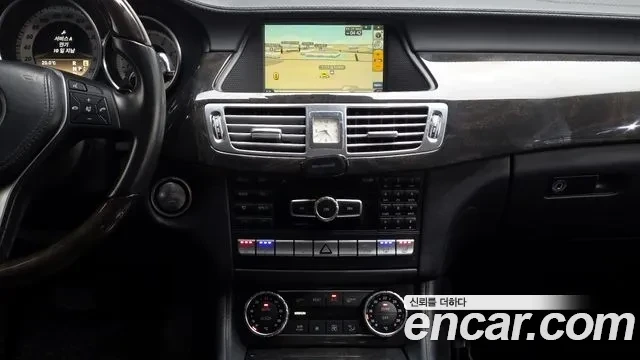 Mercedes-Benz CLS 350, снимка 14 - Автомобили и джипове - 54358894