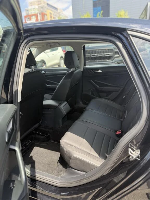VW Jetta * COMFORTLINE* АвтоКредит * (ЦЕНА ДО БГ), снимка 11 - Автомобили и джипове - 55049868
