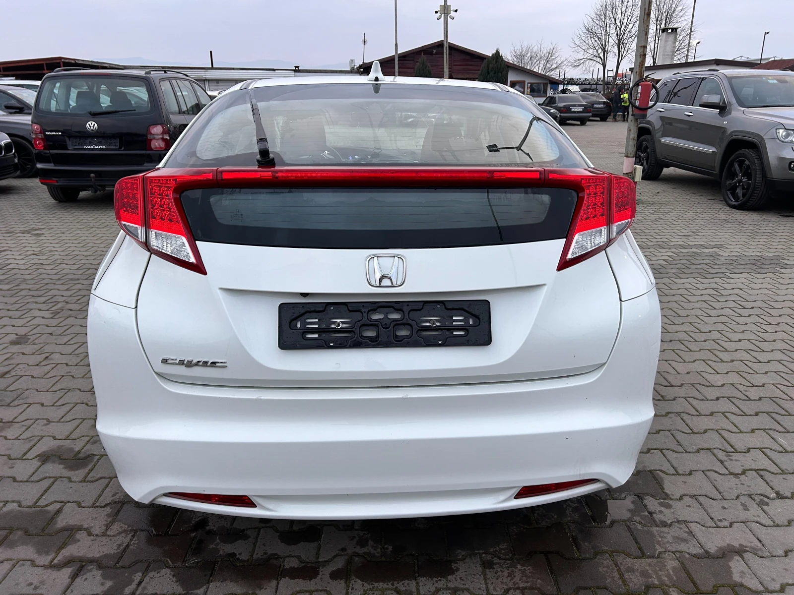 Honda Civic 1.6DTEC KAMERA EURO 5 - изображение 7