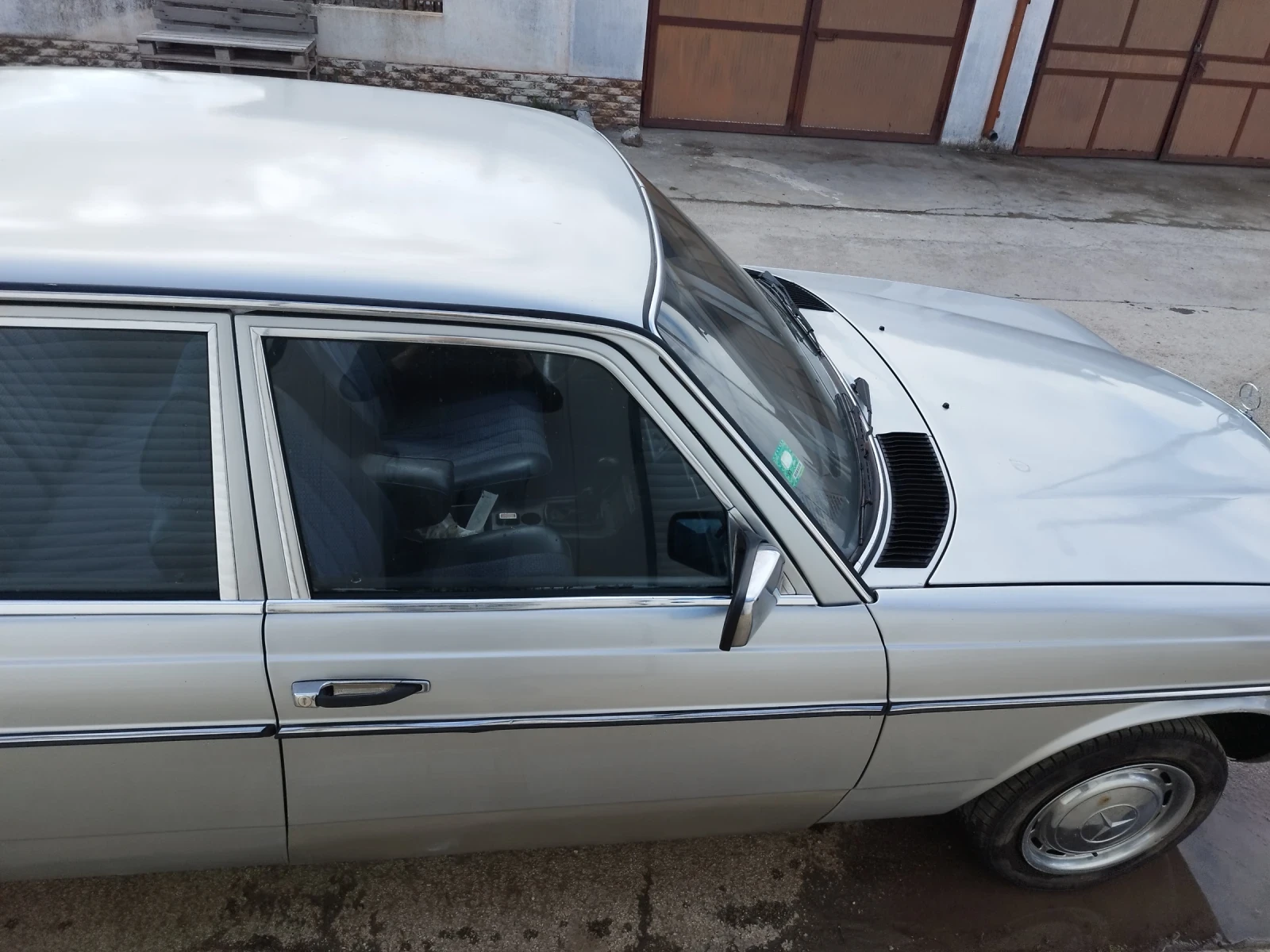 Mercedes-Benz 123  - изображение 6