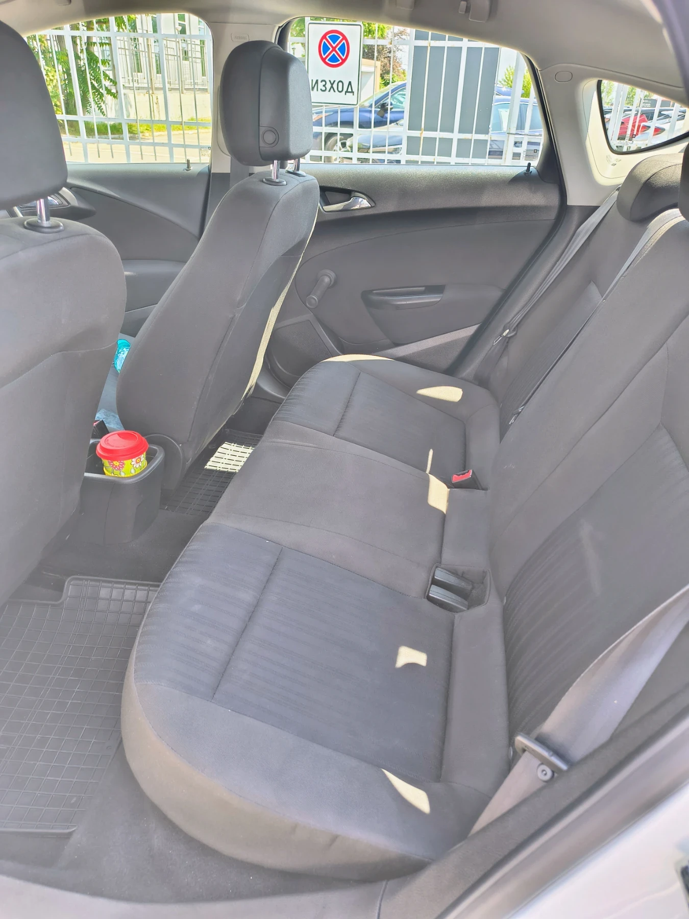 Opel Astra 1.6CDTI - изображение 10