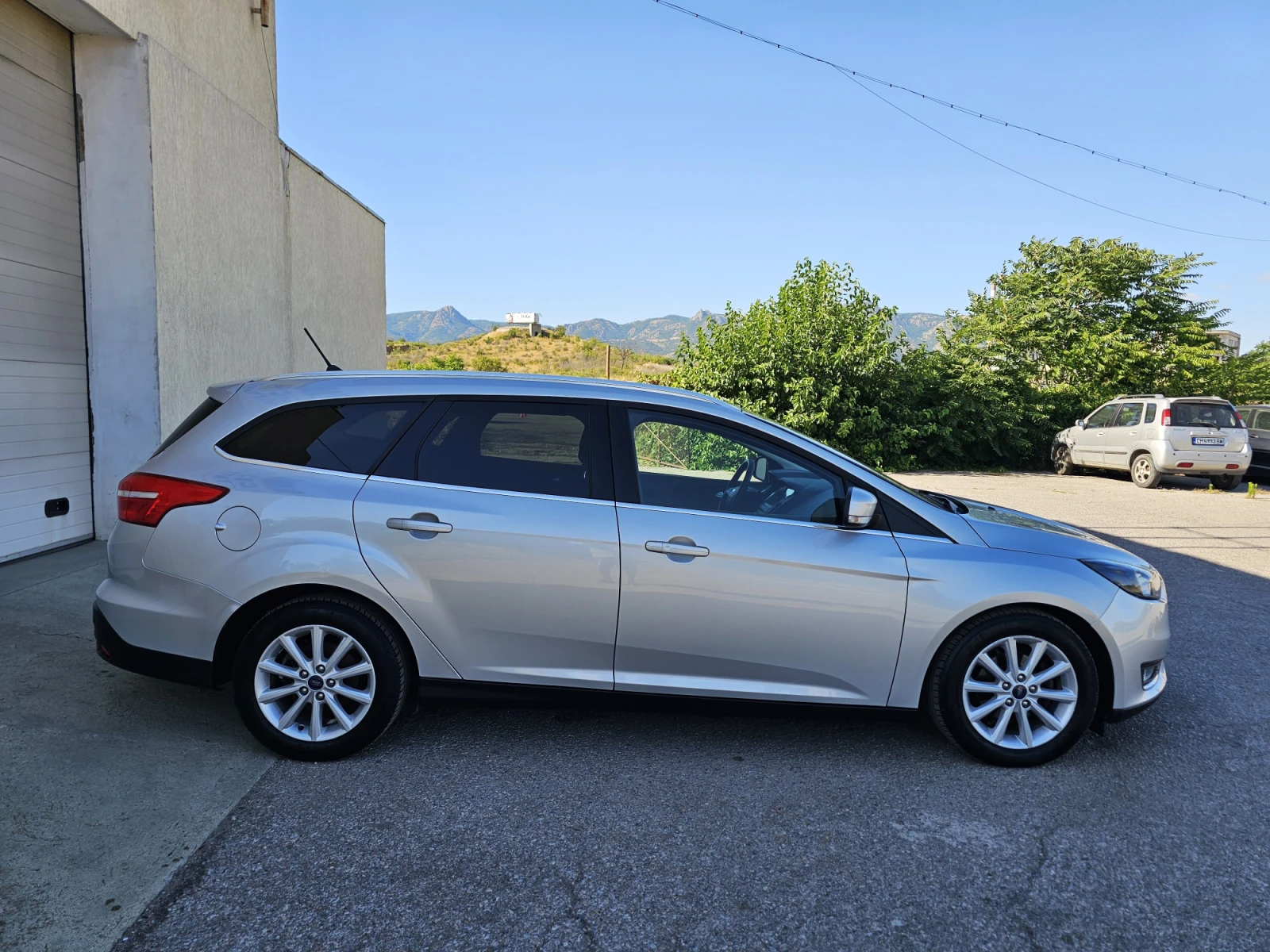Ford Focus 1.5 TITANIUM - изображение 8