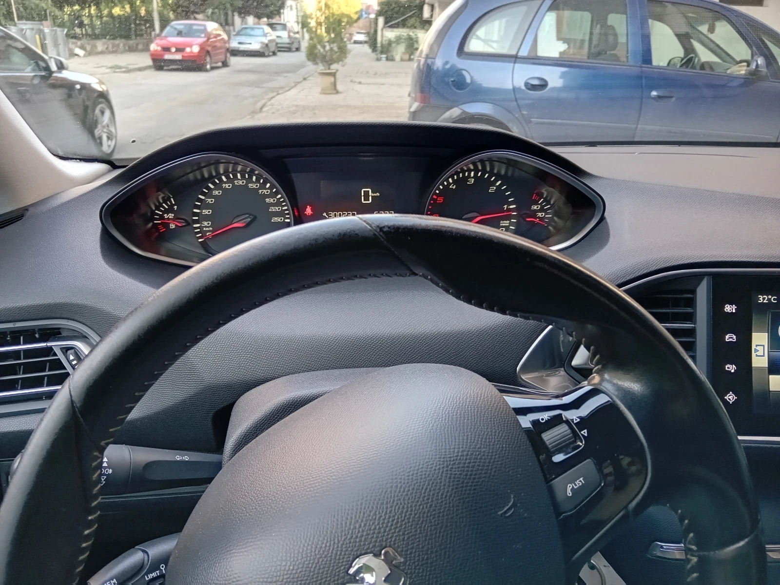 Peugeot 308  - изображение 9