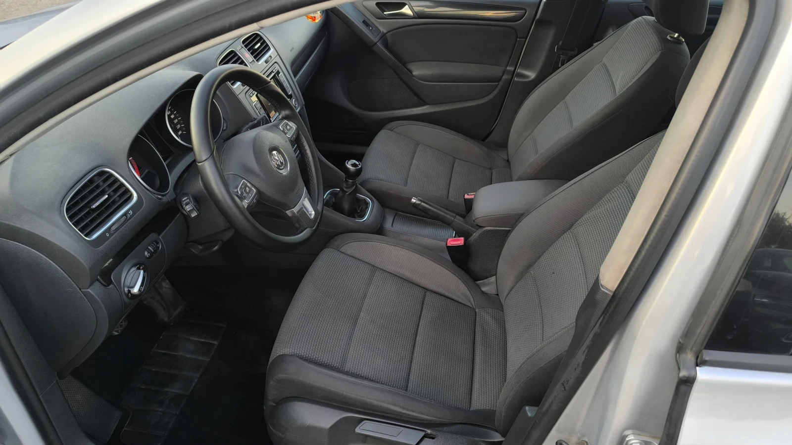 VW Golf 1.6TDI - изображение 8