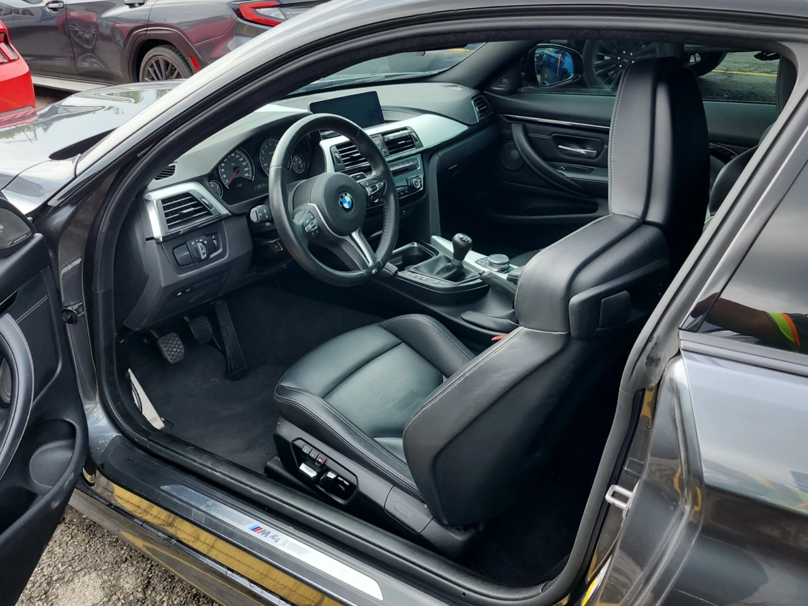 BMW M4 РЪЧКА * * CARFAX * * АВТО КРЕДИТ * *  - изображение 5