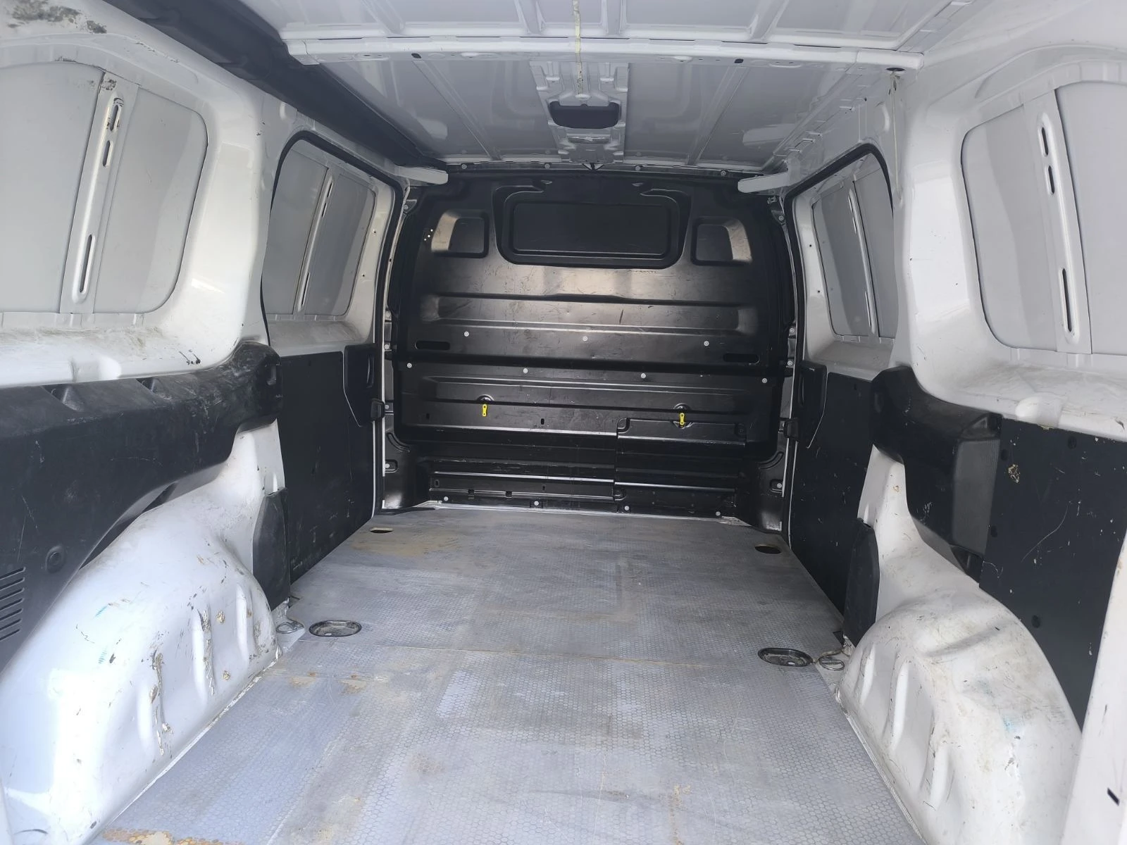 Peugeot Expert  2.0 Blue-HDi Asphalt, снимка 12 - Автомобили и джипове - 53877031