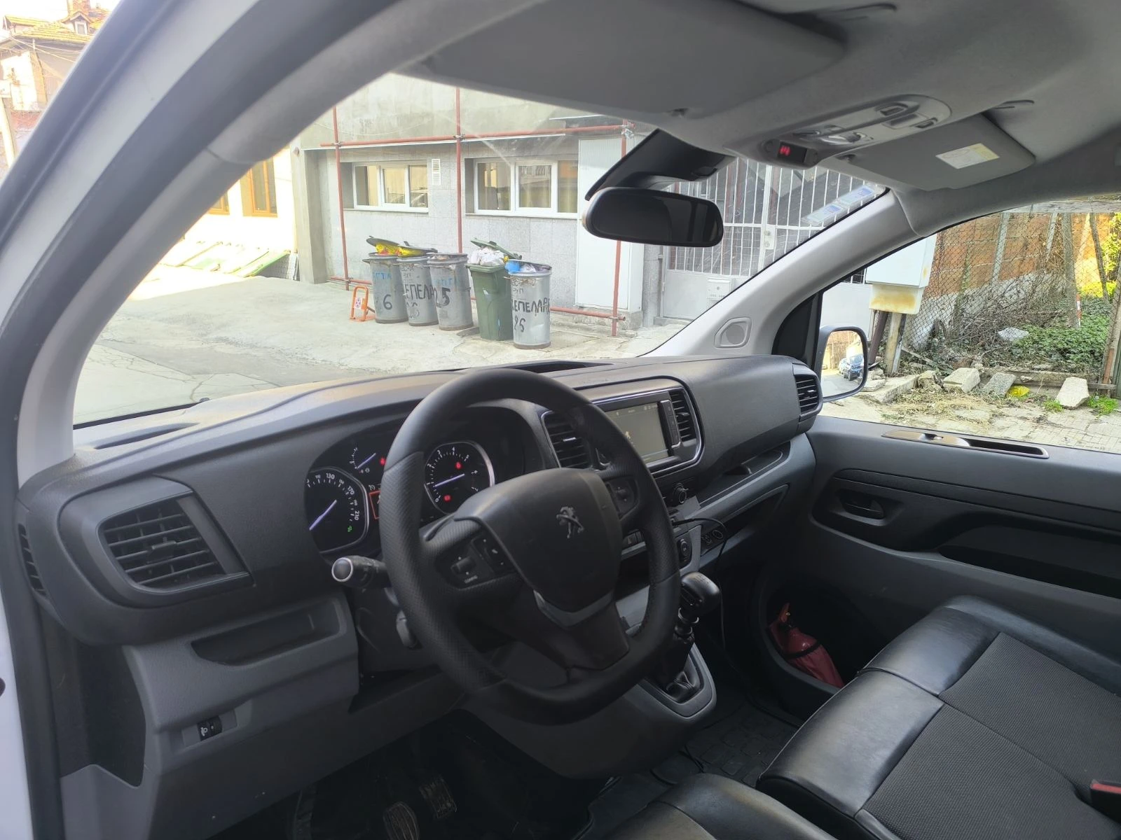 Peugeot Expert  2.0 Blue-HDi Asphalt, снимка 9 - Автомобили и джипове - 53877031