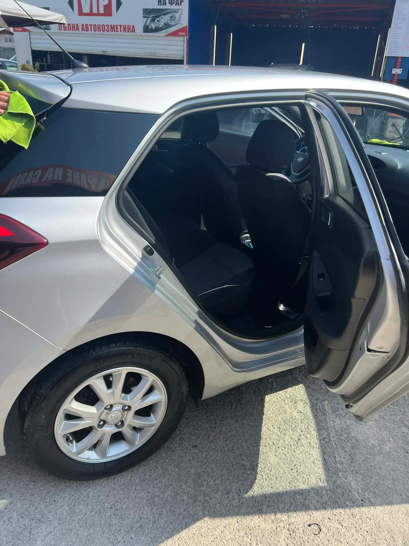 Hyundai I20, снимка 10 - Автомобили и джипове - 53878455