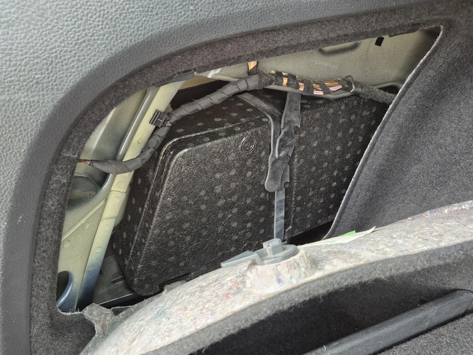 VW Golf 1.6 TDI* AUTO* NAVI* , снимка 10 - Автомобили и джипове - 54209433