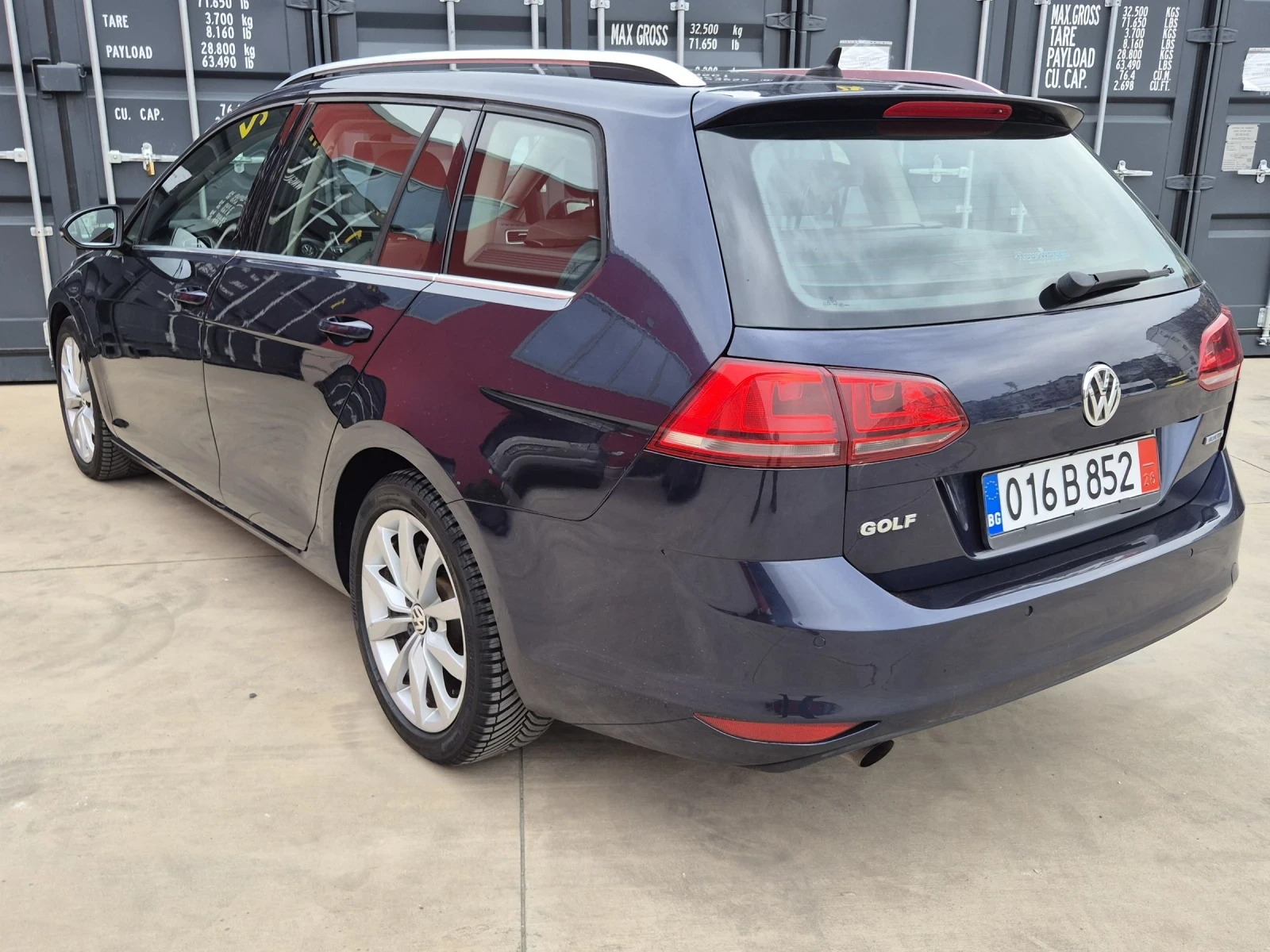 VW Golf 1.6 TDI* AUTO* NAVI* , снимка 7 - Автомобили и джипове - 54209433