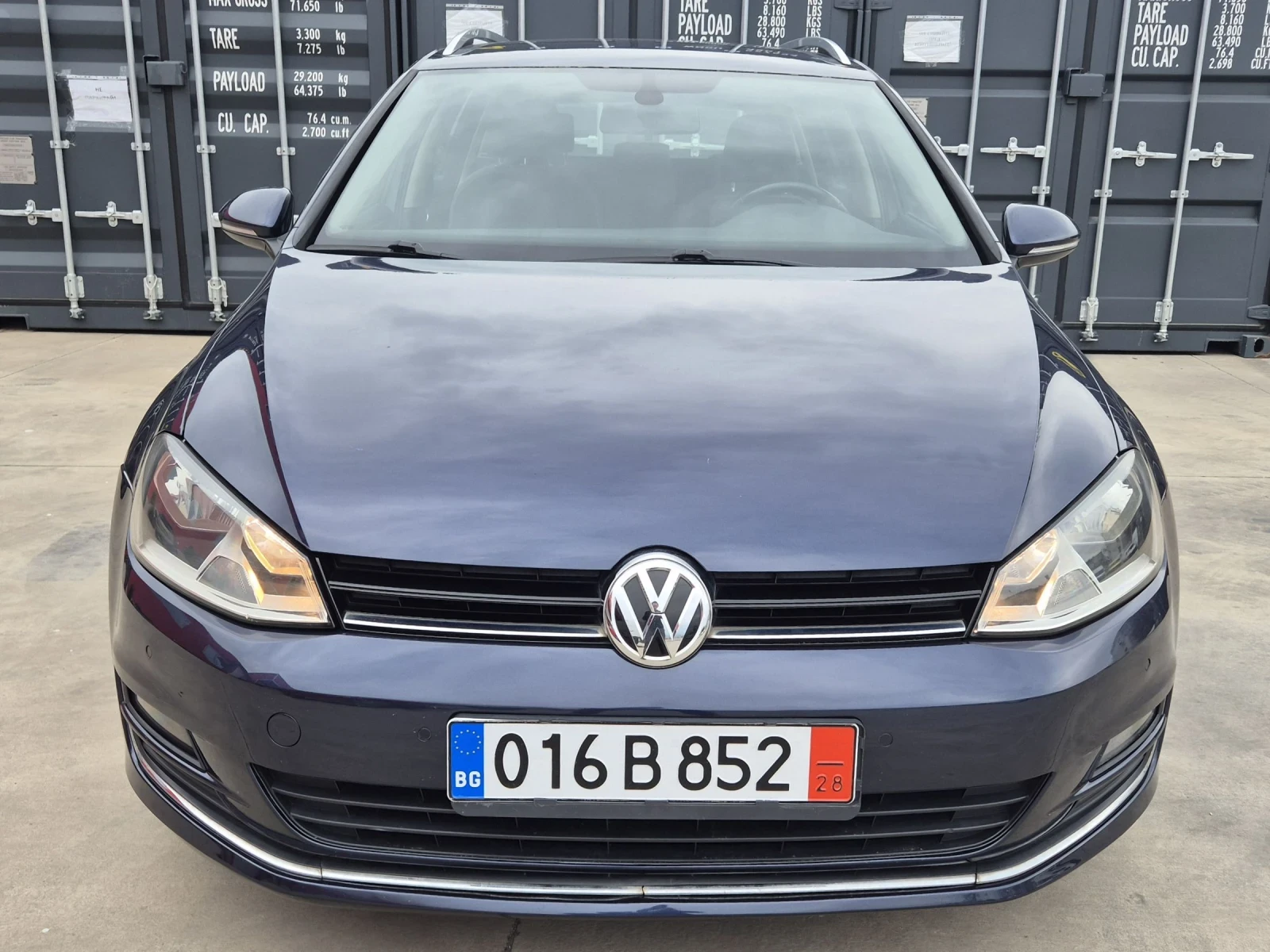 VW Golf 1.6 TDI* AUTO* NAVI* , снимка 2 - Автомобили и джипове - 54209433