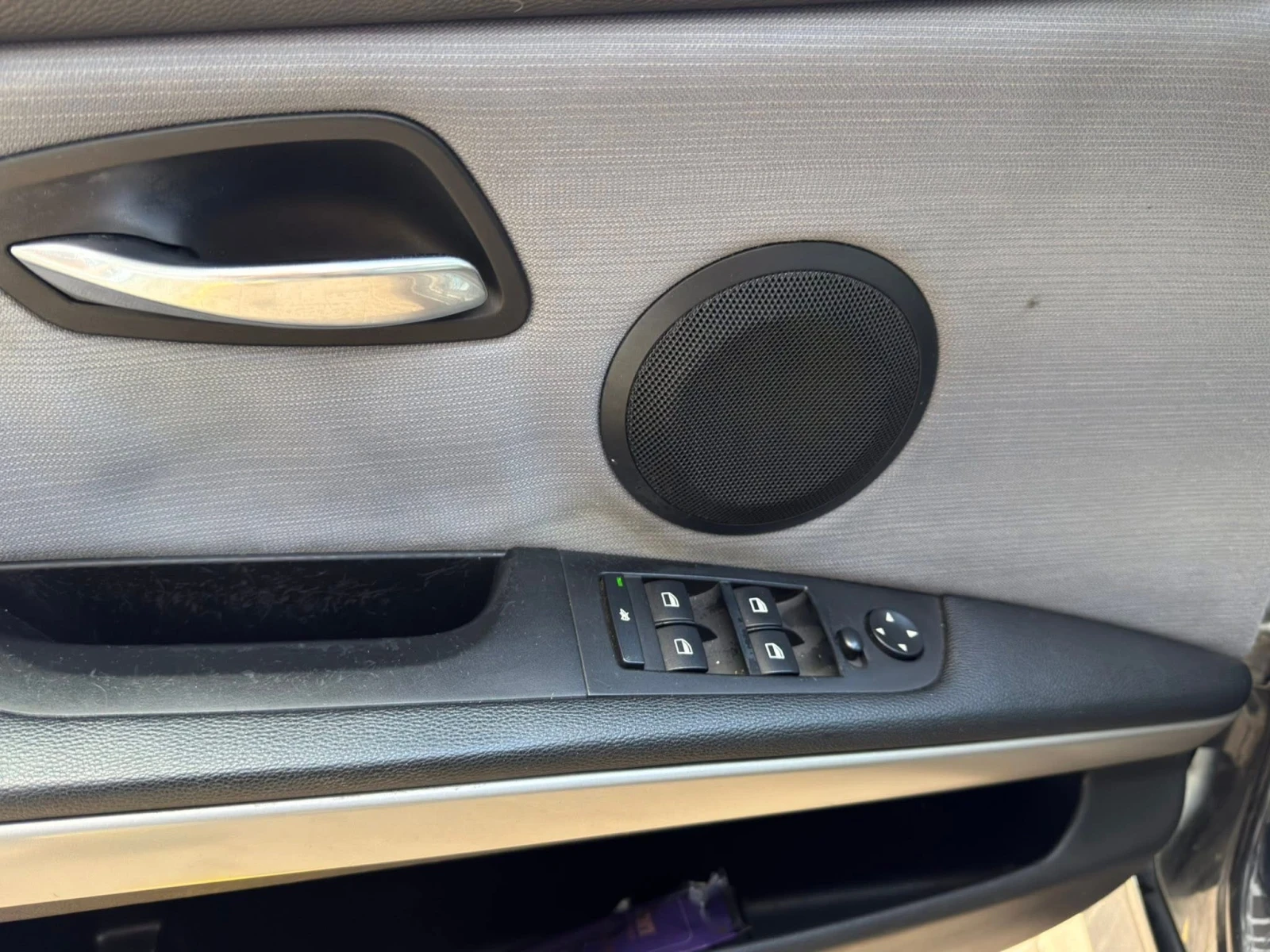 BMW 320 D автоматик, снимка 8 - Автомобили и джипове - 54229450