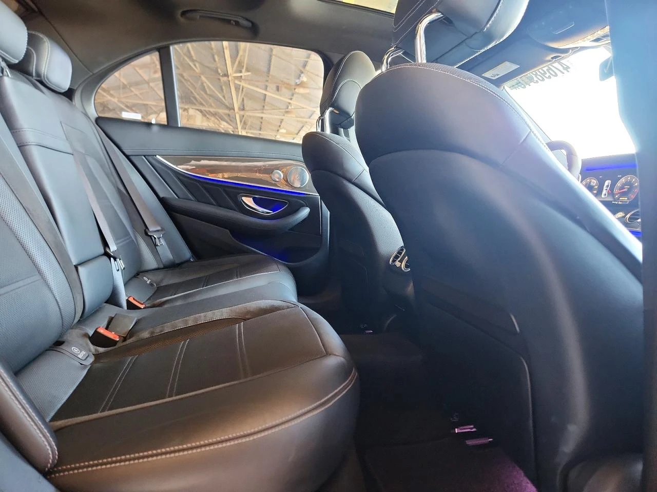 Mercedes-Benz E 43 AMG 4MATIC, снимка 9 - Автомобили и джипове - 54638134