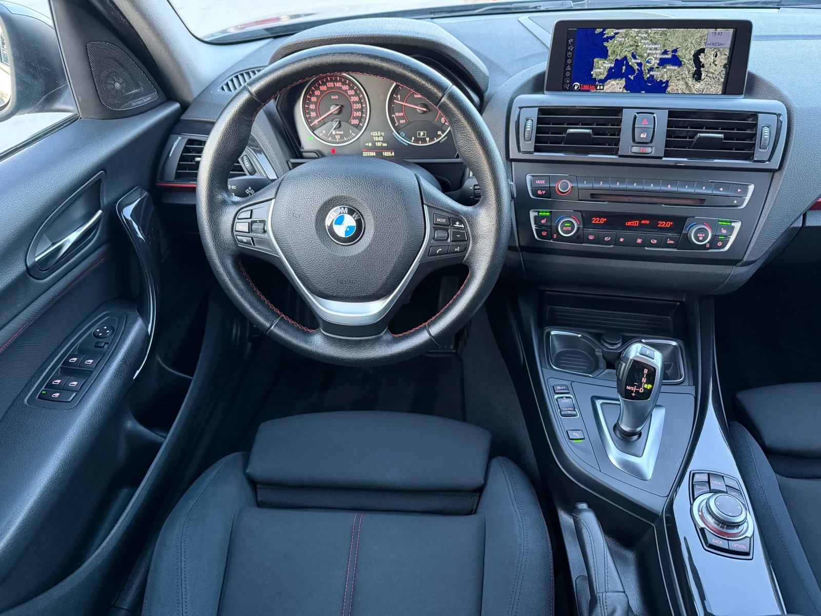 BMW 118 D Sport Germany , снимка 11 - Автомобили и джипове - 54749811