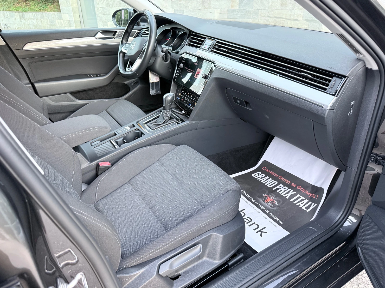 VW Passat 2.0TDI-150k.c.* BUSSINES* DSG* Facelift* ЛИЗИНГ* , снимка 10 - Автомобили и джипове - 55311113