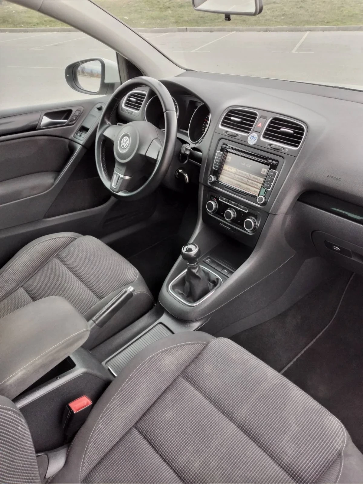 VW Golf 1.6 бензин 102к.с. Германия, снимка 8 - Автомобили и джипове - 55503467