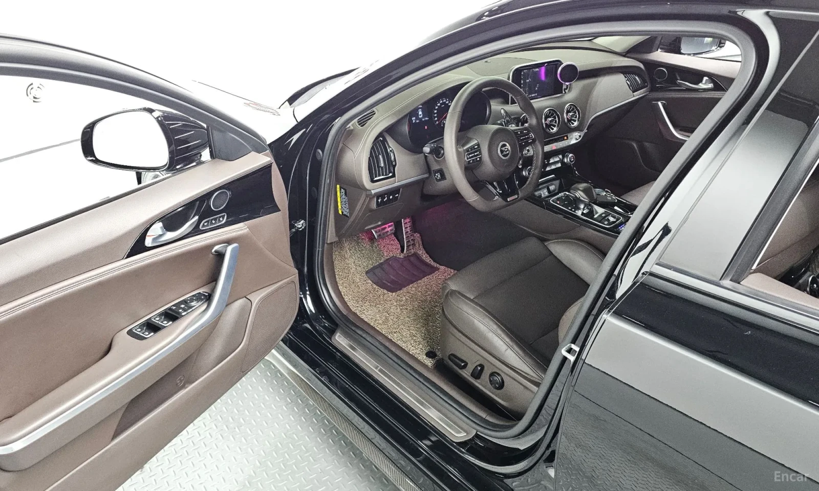 Kia Stinger Доста дорабки\Топ цена\ Фулл екстри, снимка 12 - Автомобили и джипове - 55583535