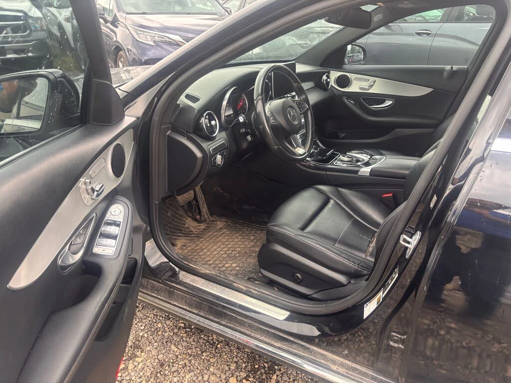 Mercedes-Benz C 300 4MATIC * ПОДГРЕВ * КАМЕРА, снимка 8 - Автомобили и джипове - 56102807