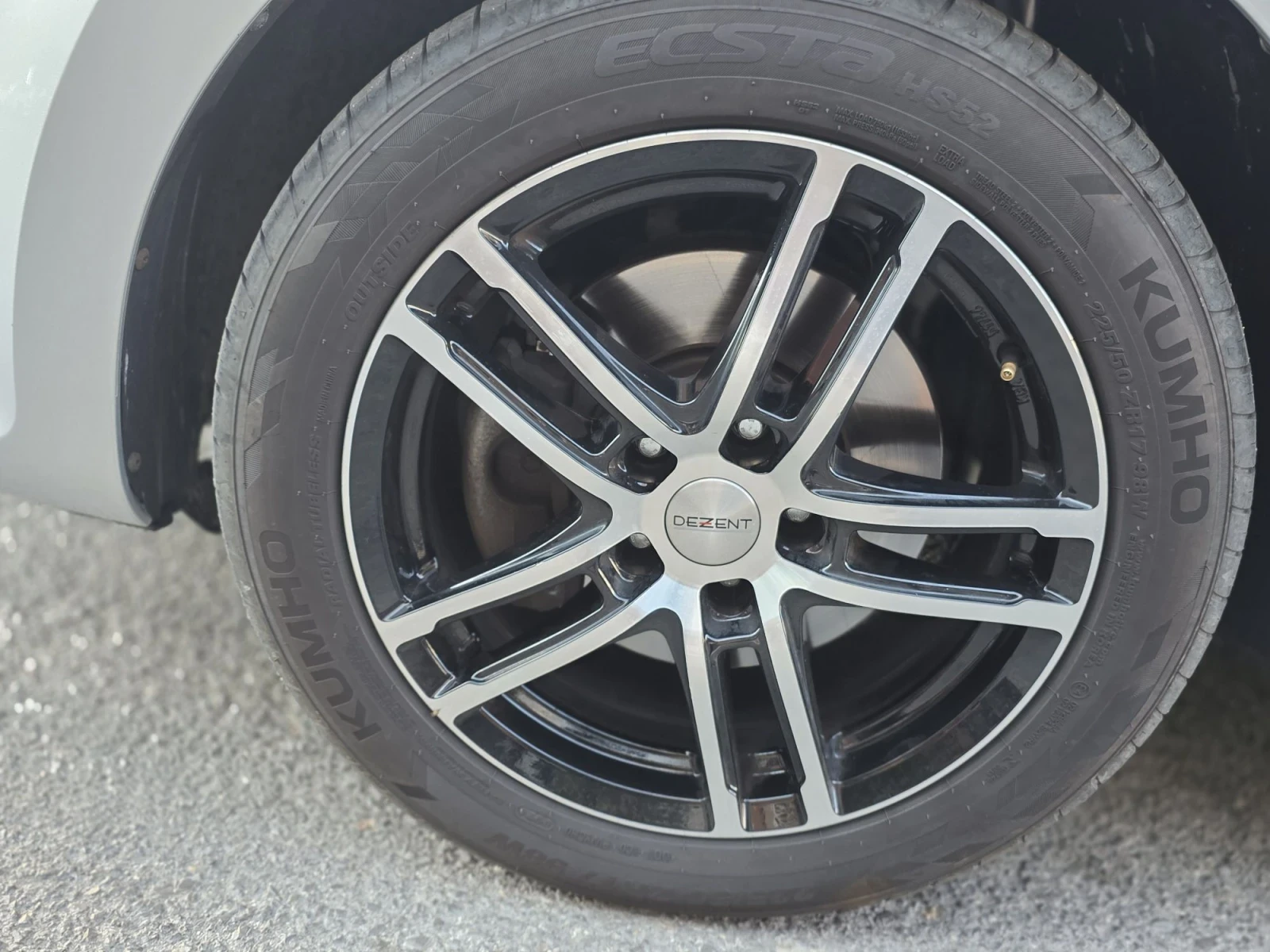 VW Sharan 2.0tdi / 4Motion  / 6+ 1 / Швейцария, снимка 17 - Автомобили и джипове - 56120272