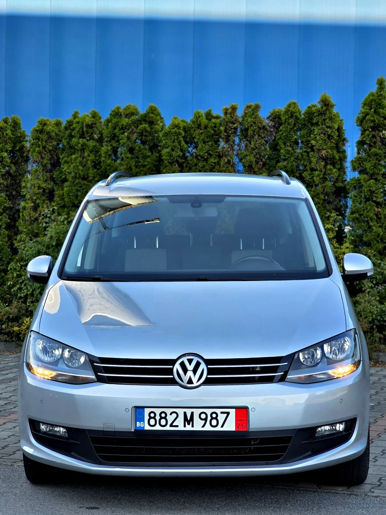 VW Sharan 2.0tdi / 4Motion  / 6+ 1 / Швейцария, снимка 2 - Автомобили и джипове - 56120272