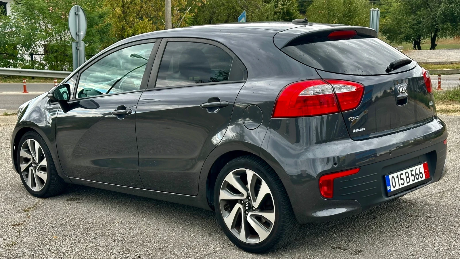Kia Rio 1.2i 2016г.ГАЗ 184 хил. Км., снимка 5 - Автомобили и джипове - 56181910