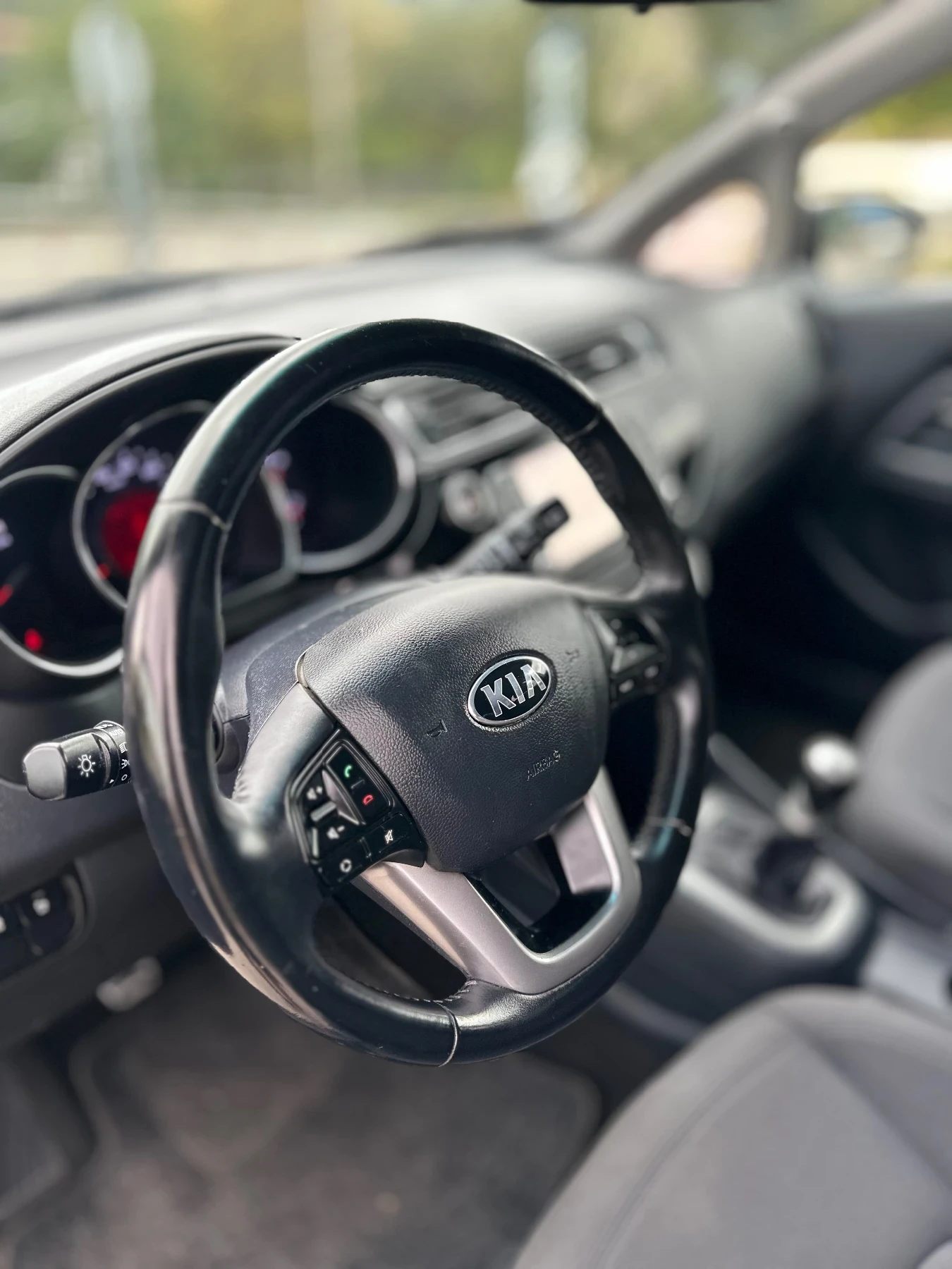 Kia Rio 1.2i 2016г.ГАЗ 184 хил. Км., снимка 10 - Автомобили и джипове - 56181910