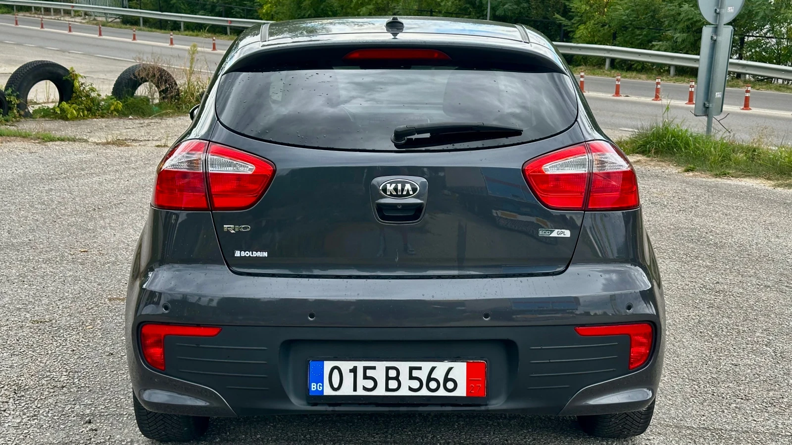 Kia Rio 1.2i 2016г.ГАЗ 184 хил. Км., снимка 6 - Автомобили и джипове - 56181910