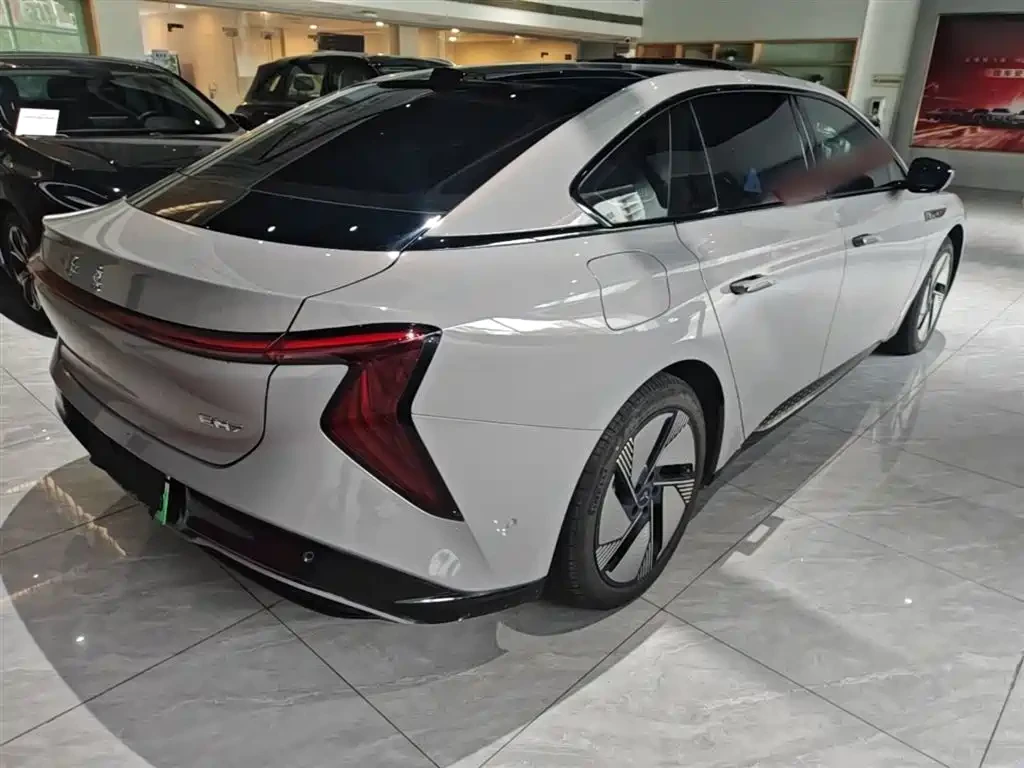 HongQi H9 EH7 2025 640 AWD Smart Selection Edition | Mobile.bg � ����������� 2