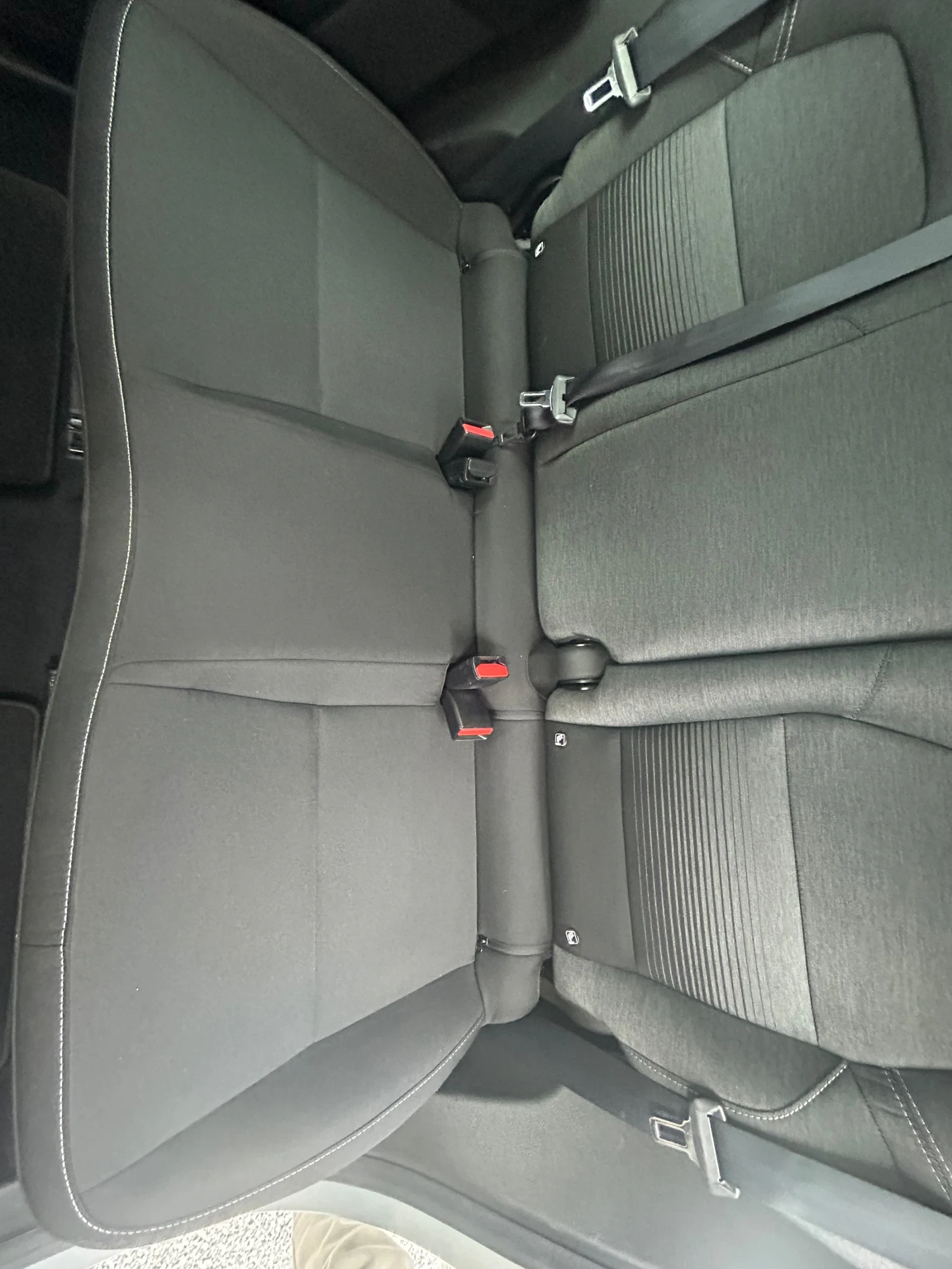 Renault Captur 1.5 DCI, снимка 12 - Автомобили и джипове - 56725559