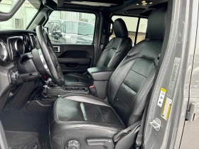 Jeep Wrangler 2020 Sahara Altitude * CARFAX * БЕЗ ПЪРВОНАЧАЛНА, снимка 11