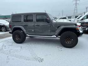 Jeep Wrangler 2020 Sahara Altitude * CARFAX * БЕЗ ПЪРВОНАЧАЛНА, снимка 4