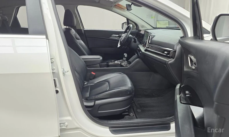 Kia Sportage 1.6 TURBO TRENDY* НАЙ-ДОБРА ЦЕНА В БЪЛГАРИЯ* , снимка 9 - Автомобили и джипове - 51274135