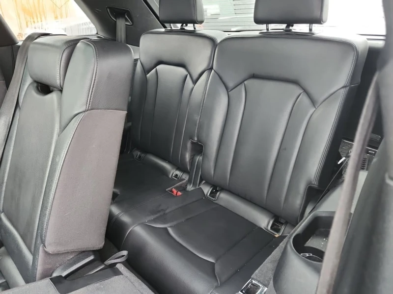 Audi Q7 * Technik * CARFAX * БЕЗ ПЪРВОНАЧАЛНА ВНОСКА, снимка 11 - Автомобили и джипове - 52804369