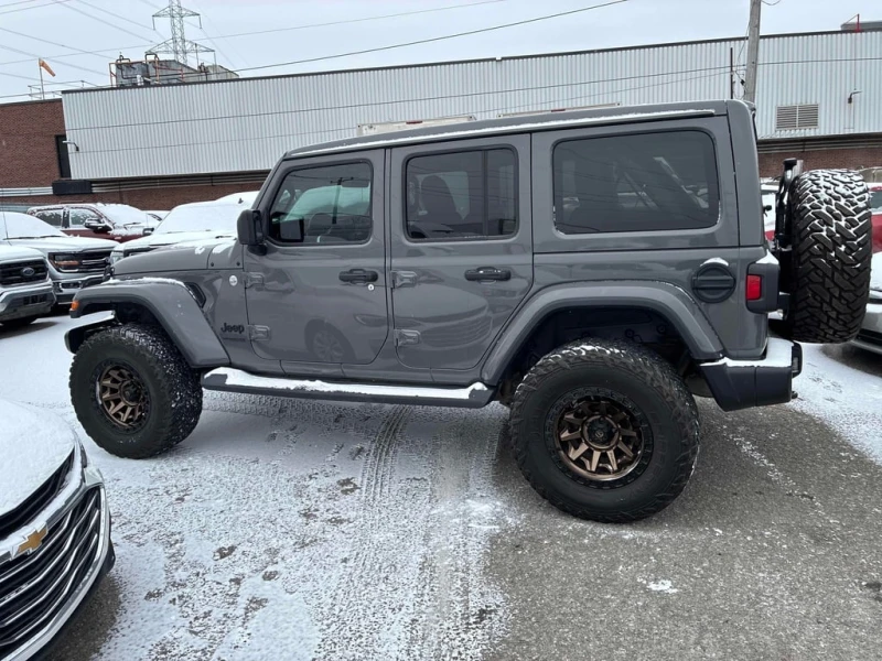 Jeep Wrangler 2020 Sahara Altitude * CARFAX * БЕЗ ПЪРВОНАЧАЛНА, снимка 3 - Автомобили и джипове - 52901160